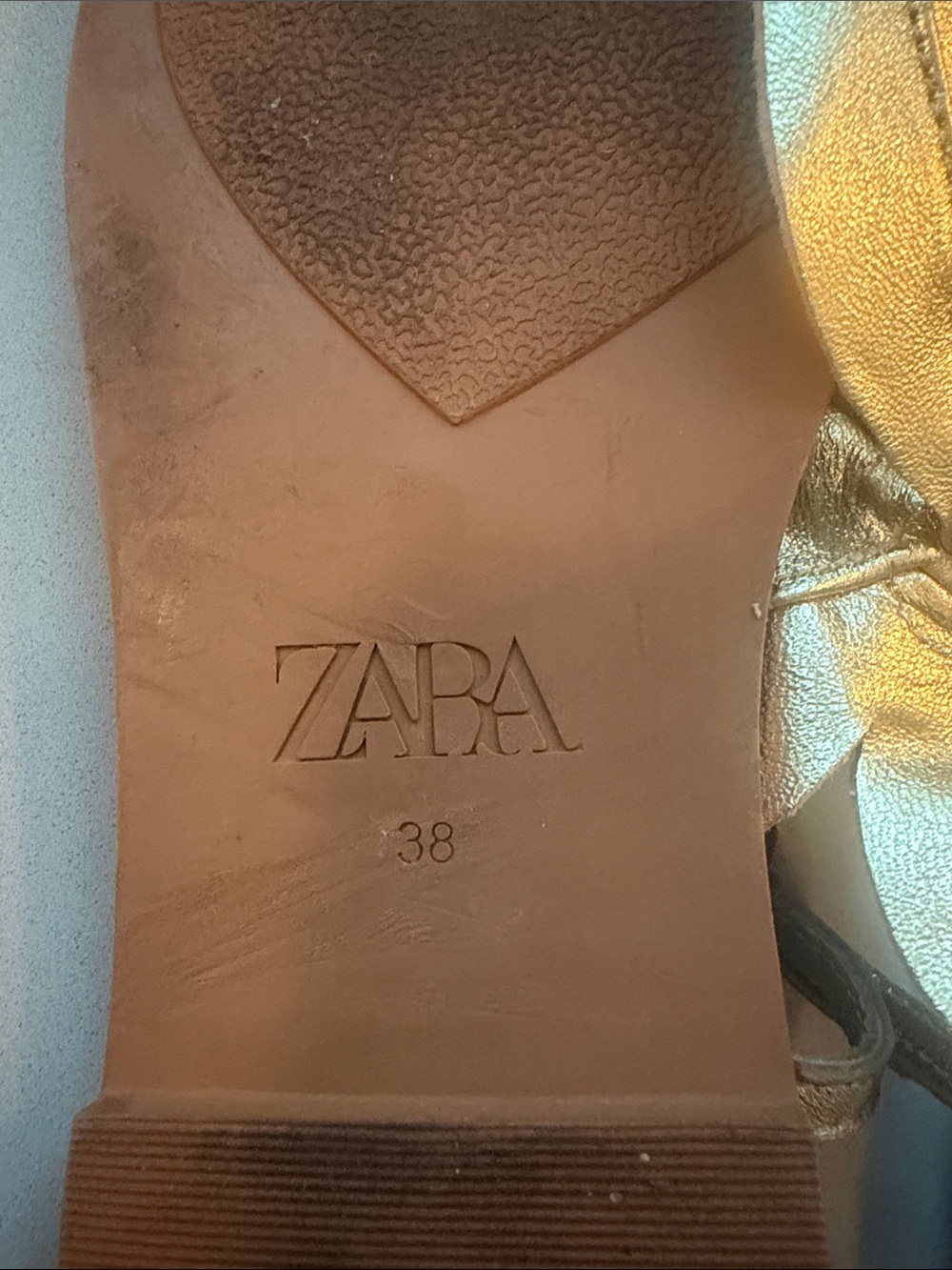 Zara Gold Floral Leather Thong Sandals Size 38 - Picture 9 of 9